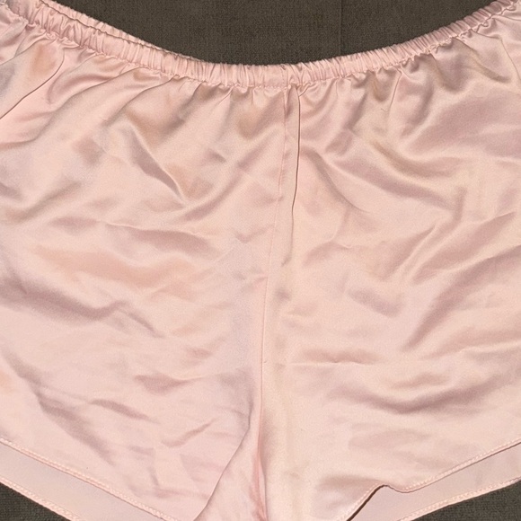 FLORA LACE TRIM SATIN CAMISOLE & SHORTS 2-PIECE PAJAMA SET IN BLUSH SIZE M - Picture 12 of 16